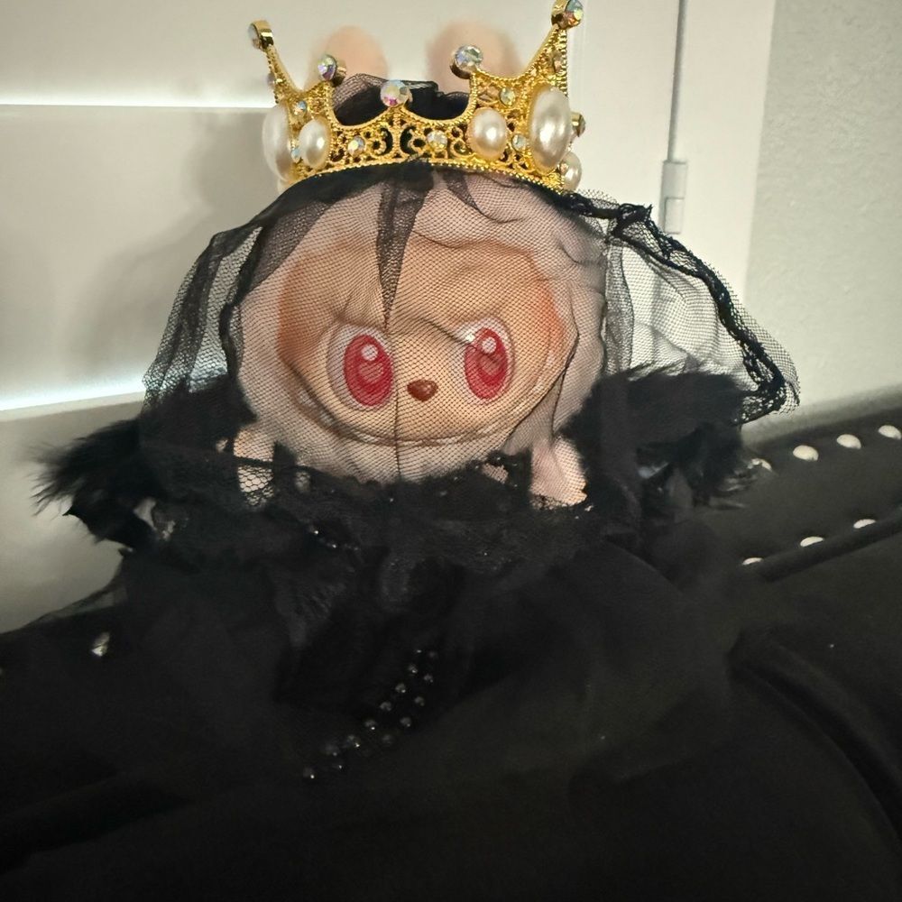 Labubu black widow swan outfit set